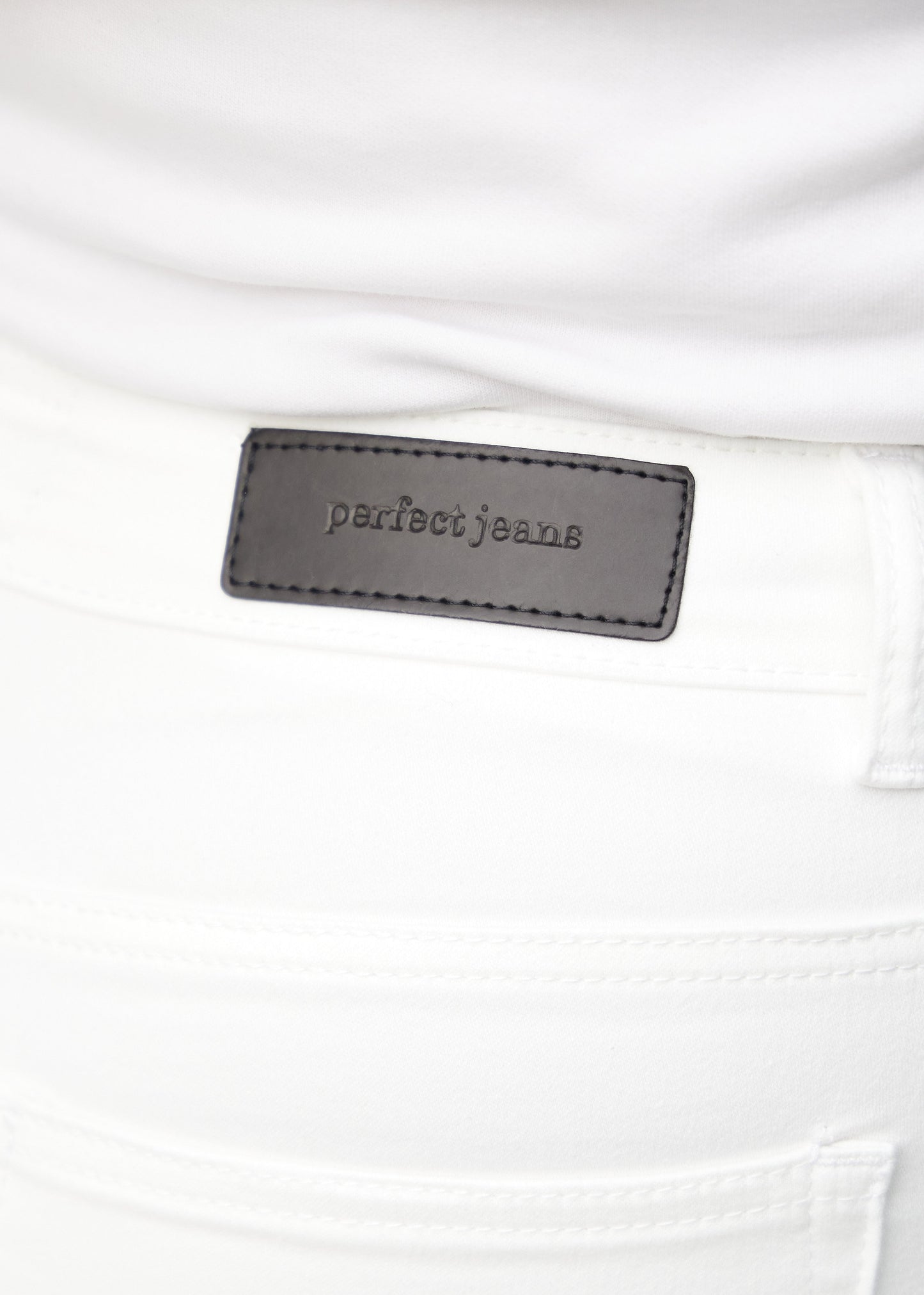 Die Sleek Crop Pants