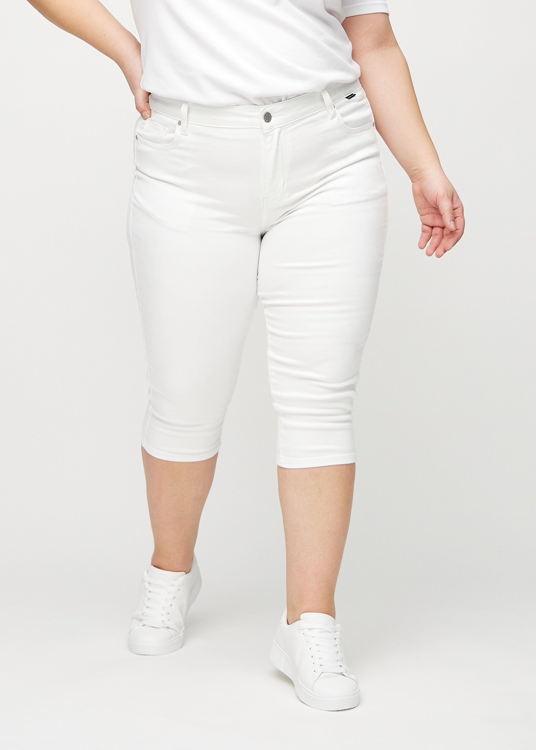 Fiona | Schmal geschnittene Caprihose