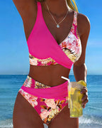 Vera | Floraler Bikini mit Kontrastdetails