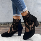 Klara | Spitzenbesetzte Ankle Boots