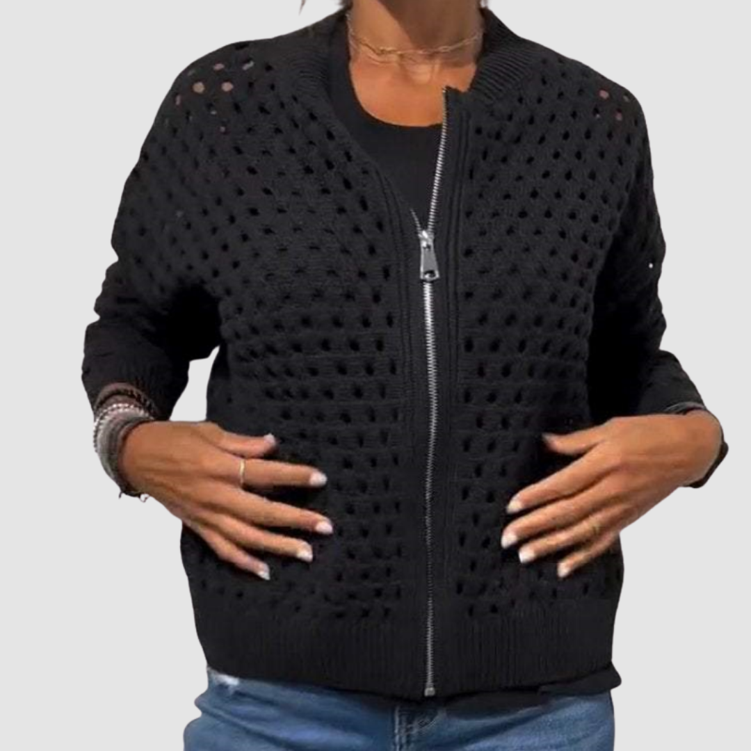Vera | Feine Strickjacke mit Zierknöpfen
