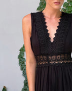 Vera | Klassisches Kleid in Schwarz-Weiß