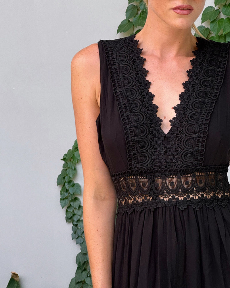 Vera | Klassisches Kleid in Schwarz-Weiß