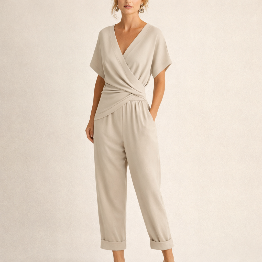 Vera | Raffinierter Wrap-Jumpsuit mit Bindegürtel