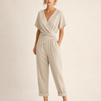 Vera | Raffinierter Wrap-Jumpsuit mit Bindegürtel