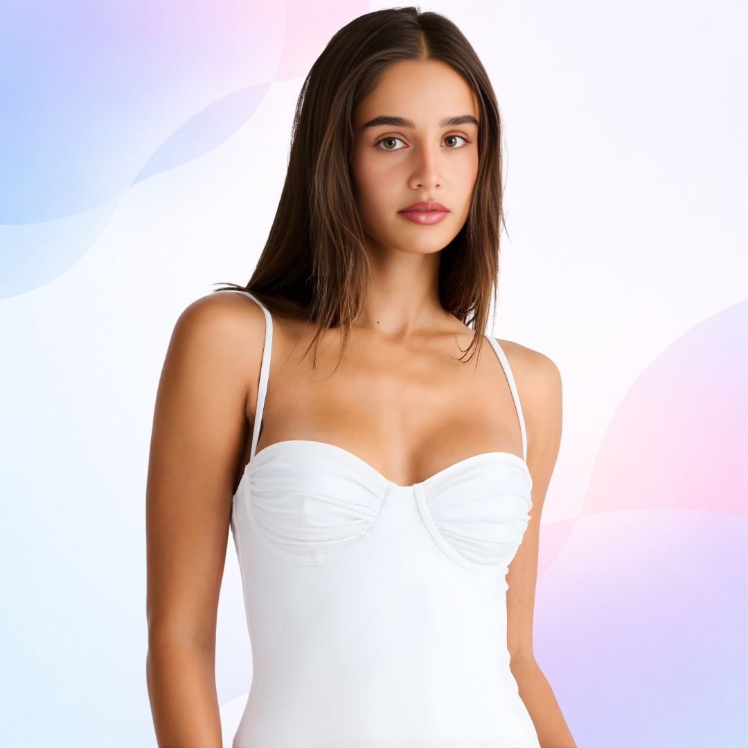 Der Coastal Elegance Badeanzug Weiß
