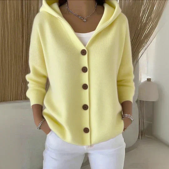 Vera | Gemütliche Strickjacke mit Knöpfen