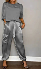Petra | Edles Satin-Ensemble mit Glanz