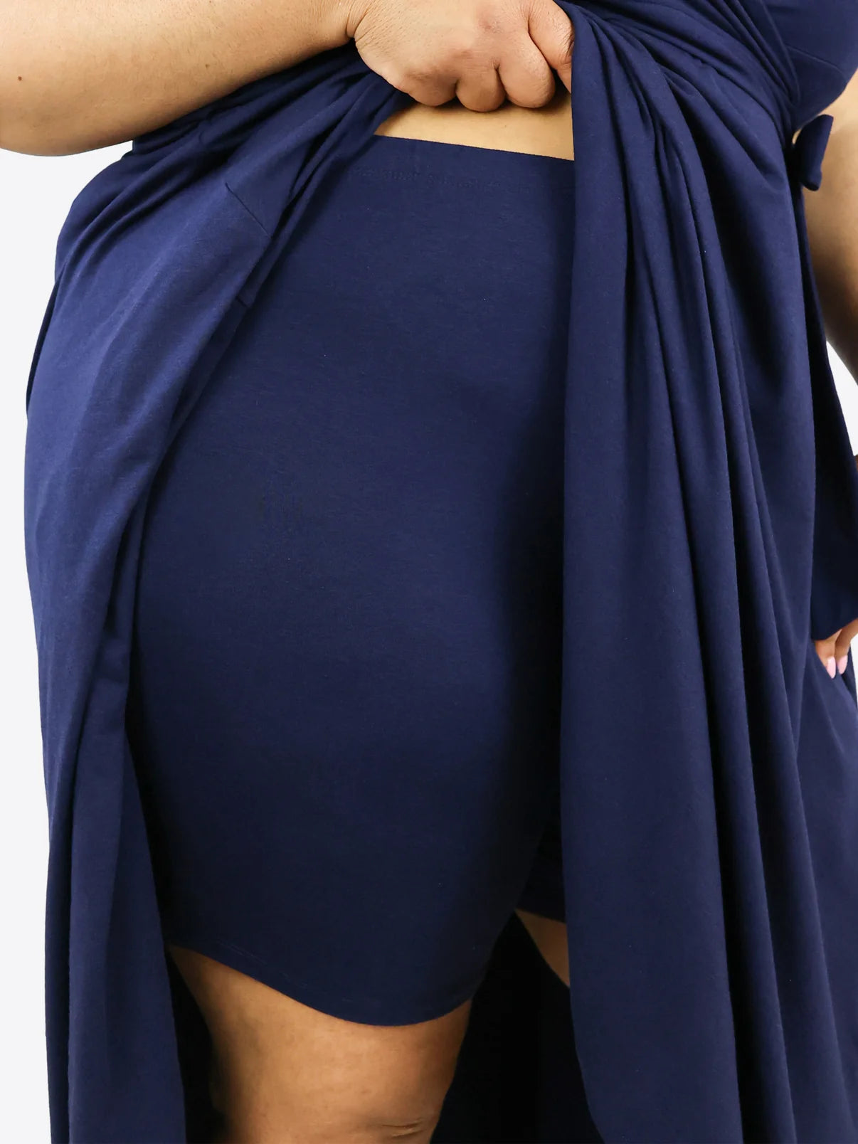 Nora | Midi Wickelkleid mit Flügelärmeln und integrierter Tasche