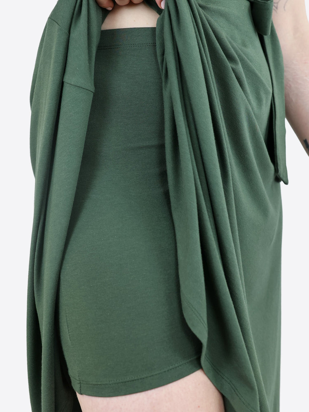Nora | Midi Wickelkleid mit Flügelärmeln und integrierter Tasche