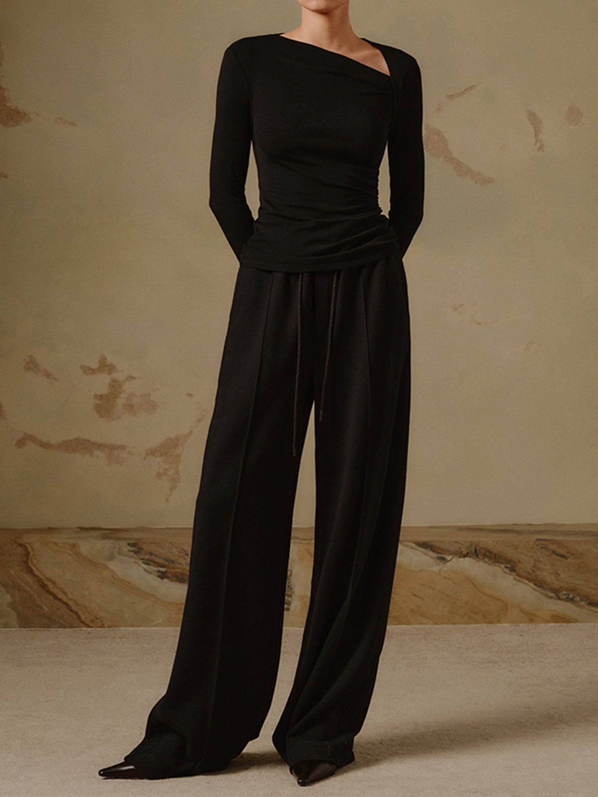 Das Willow Asymmetry Top