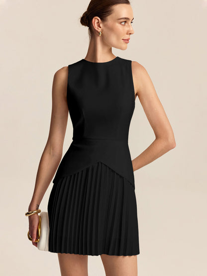 Das Opal-Linienkleid