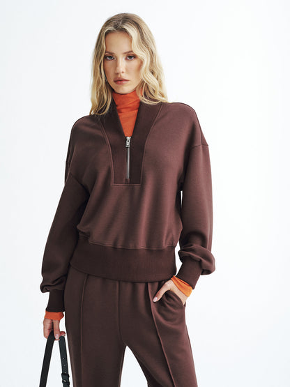 Der Modern Ease Pullover