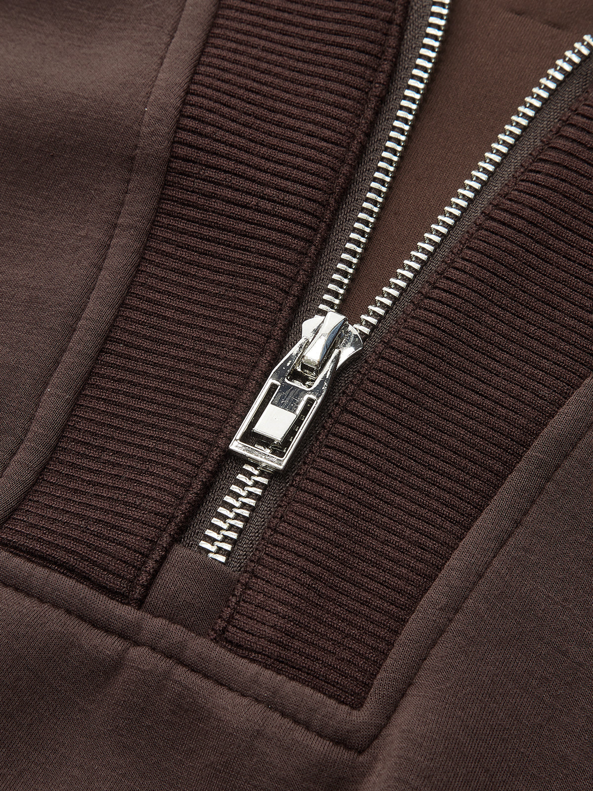 Der Modern Ease Pullover