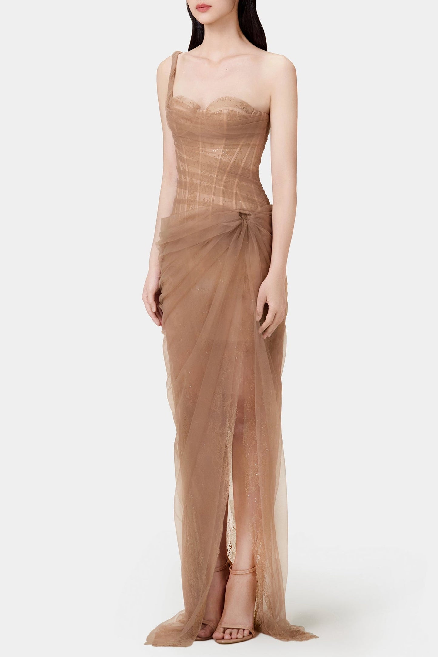 Das Goldene Schleierkleid
