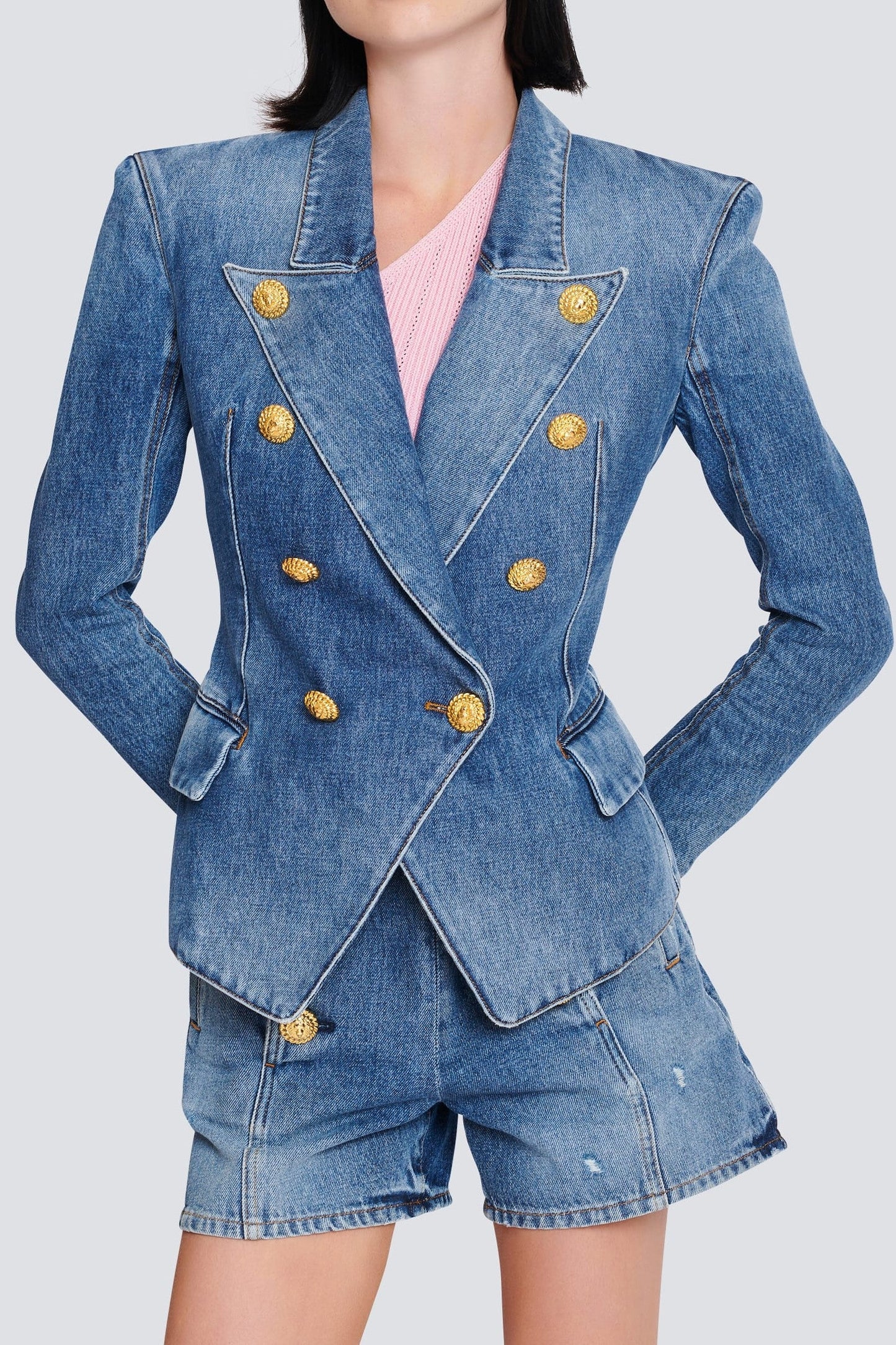 Der goldene Schneiderblazer