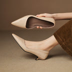 Petra | Kitten-Heel-Pumps aus Leder
