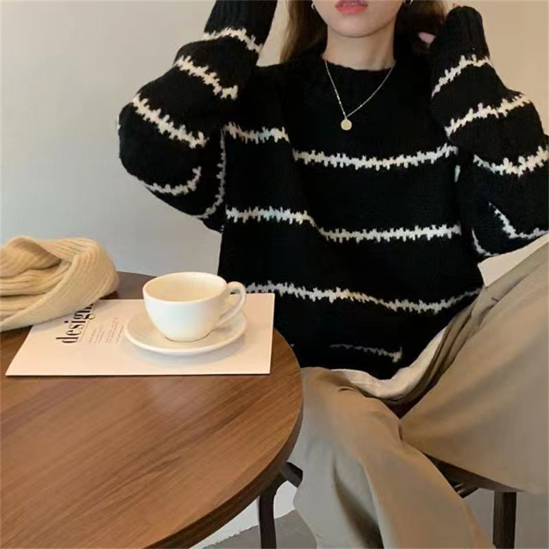 Vera | Klassischer Strickpullover mit Zopfmuster