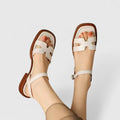 Vera | Zierliche Flache Sandale in Beige