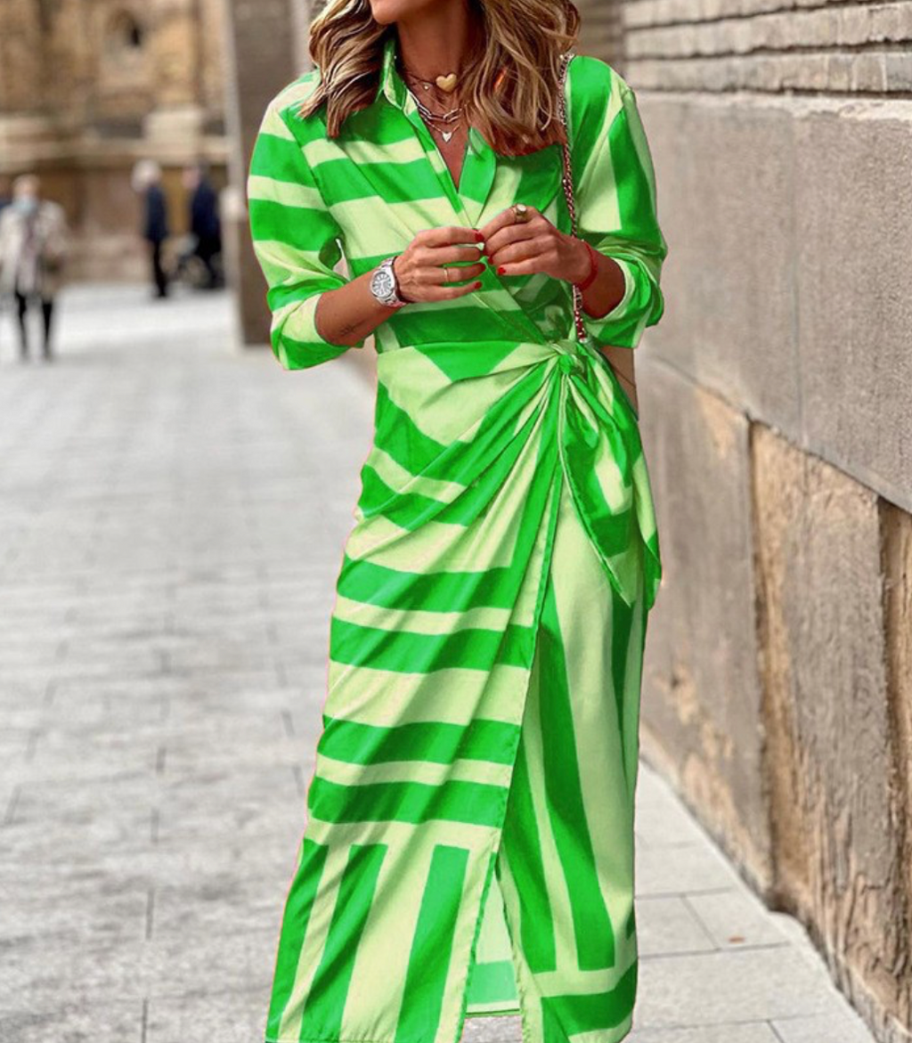 Vera | Gemustertes Wickelkleid mit Fließstoff