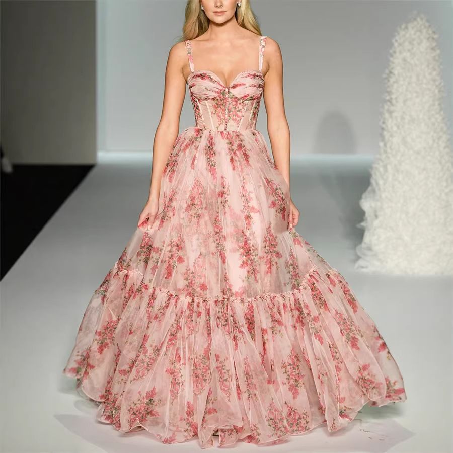 Vera | Romantisches Tüllkleid mit Rüschen