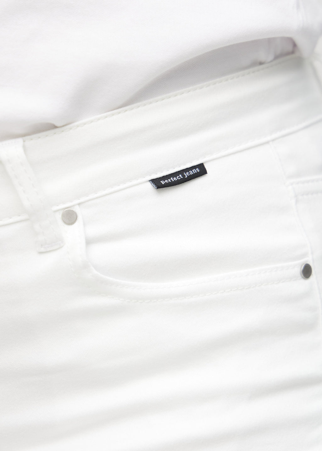 Fiona | Schmal geschnittene Caprihose