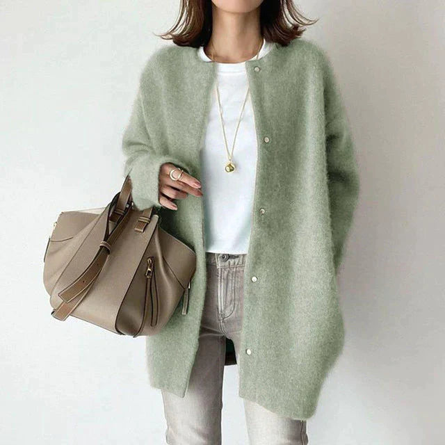 Frieda | Klassische Strickjacke mit Knöpfen